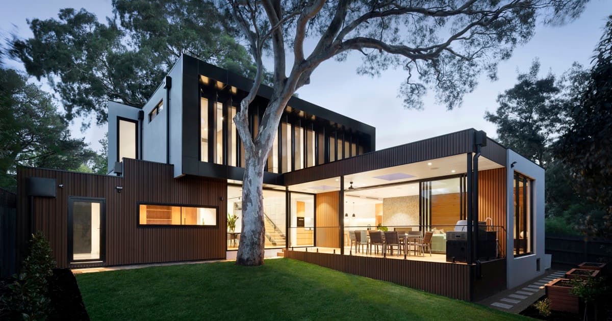 Hero section of the P&S Immobilien GbR website